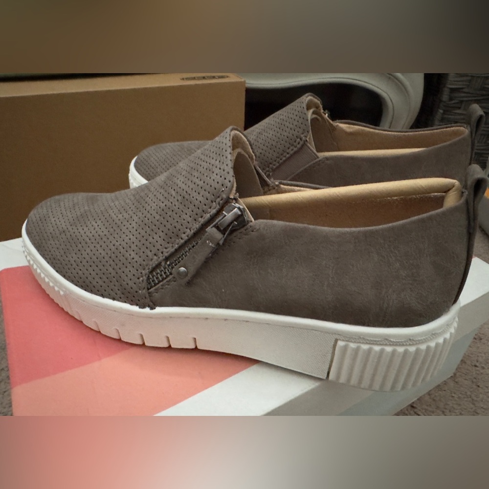 SOUL Naturalizer Women’s Turner Slip On - Gray Oxford